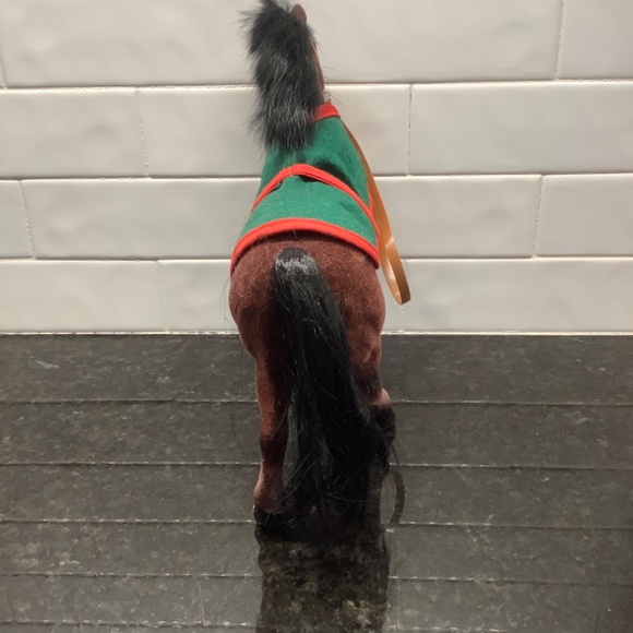 Brown Horse Toy Bridle and Green Stable Blanket - Picture 4 of 6